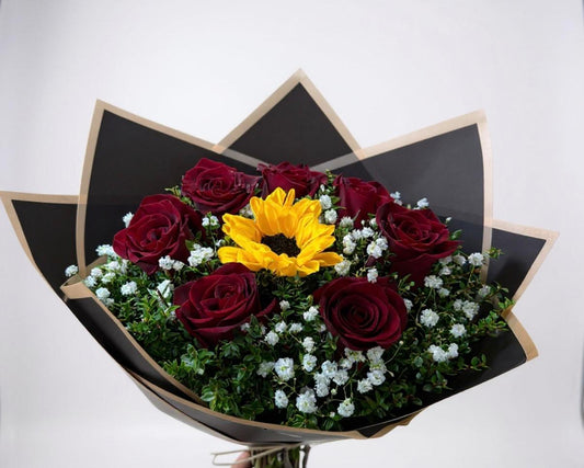 Ramo 7 Rosas + 1 Girasol